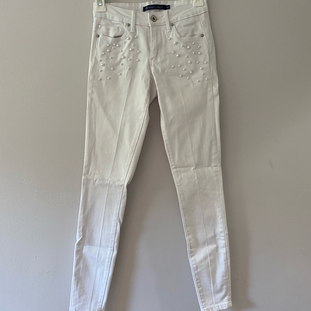 Tractr BLU White Skinny Jeans with Pearls